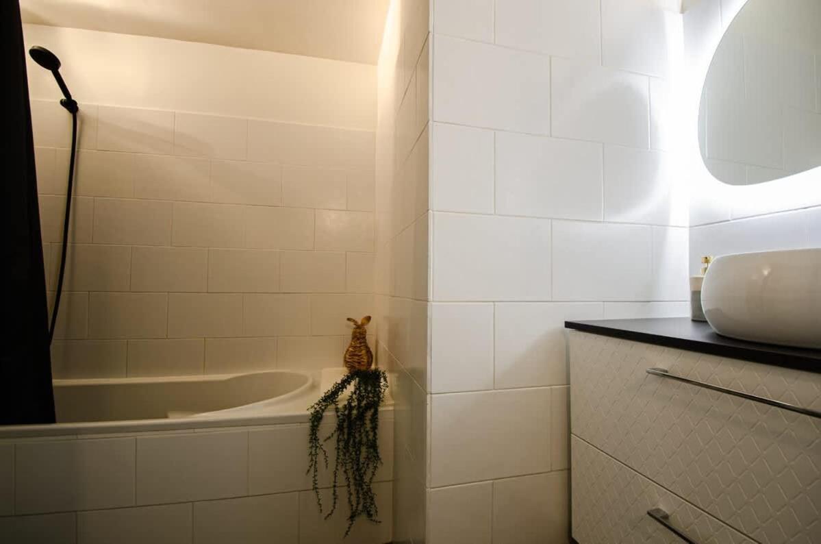 Casamea - Apt Spacieux, Clim, Famille & Cabane Ajaccio  Ngoại thất bức ảnh